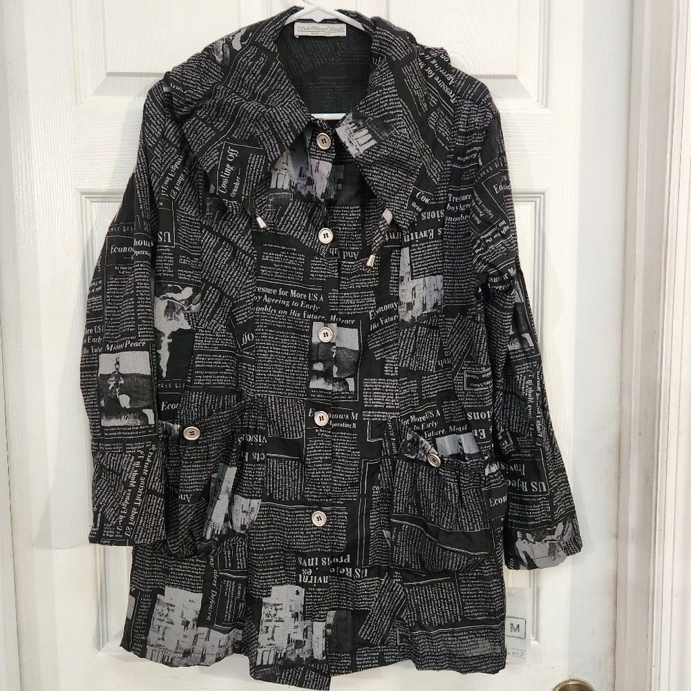 Sole Dione Studios Black White Vintage Newspaper Print Jacket/Windbreaker Size M